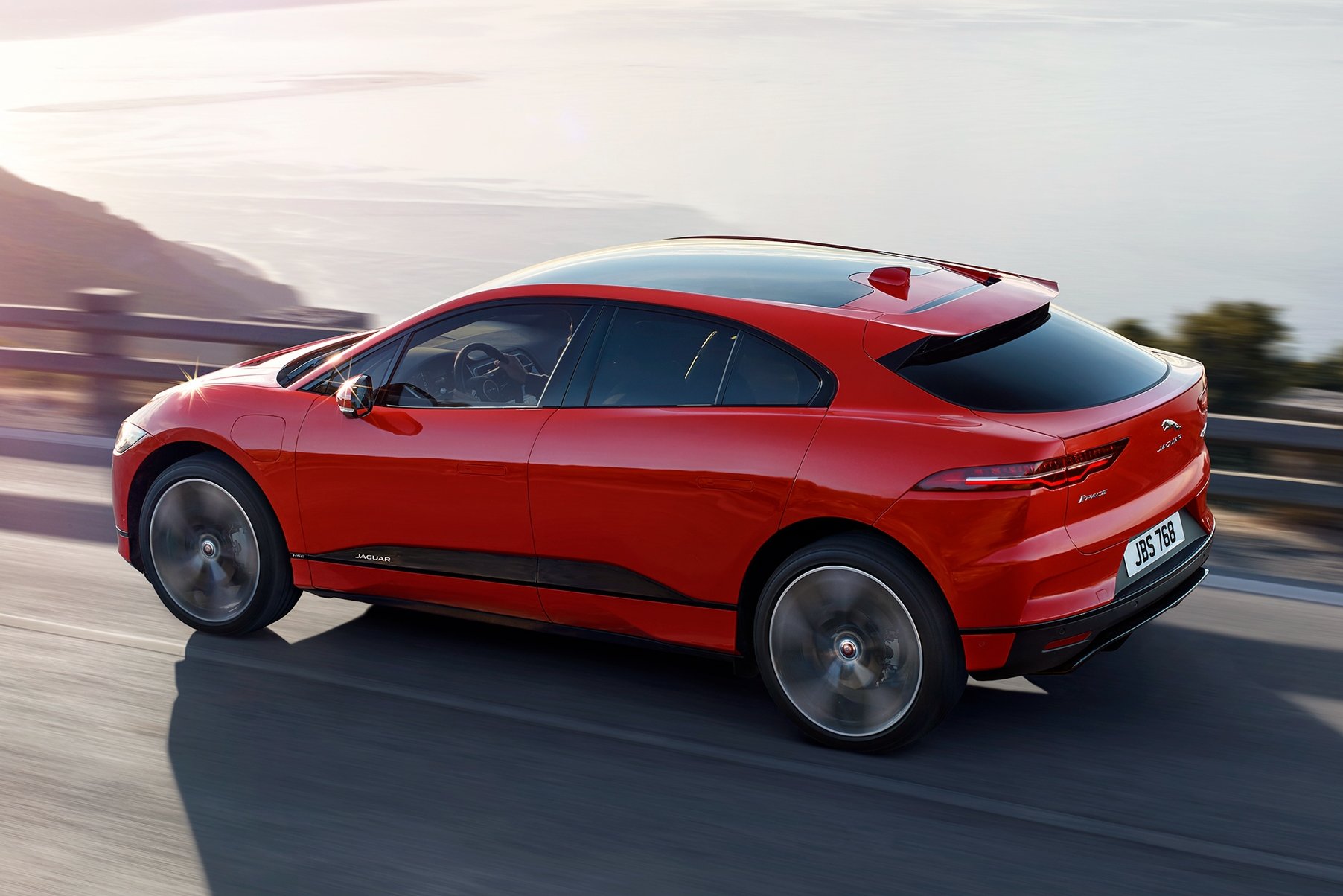 2025-től csak villanyautót gyárt a Jaguar 5