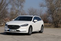 A klasszikus autók egyik utolsó példánya a Mazda6 2