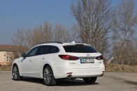 A klasszikus autók egyik utolsó példánya a Mazda6 50