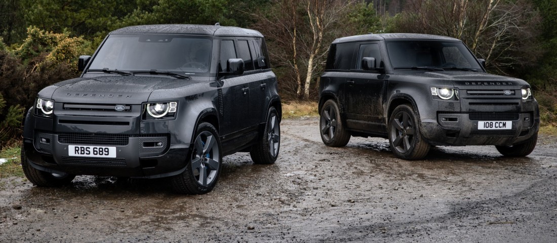 500 lóerővel a sárban: itt a Defender V8-as