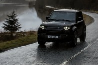 500 lóerővel a sárban: itt a Defender V8-as 59