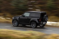 500 lóerővel a sárban: itt a Defender V8-as 61