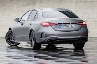 Kombiként, szedánként debütált a Mercedes C-osztály 26