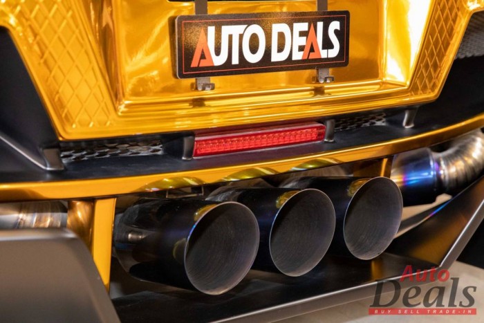 Giccsparádé 165 millióért? Létezik! 7