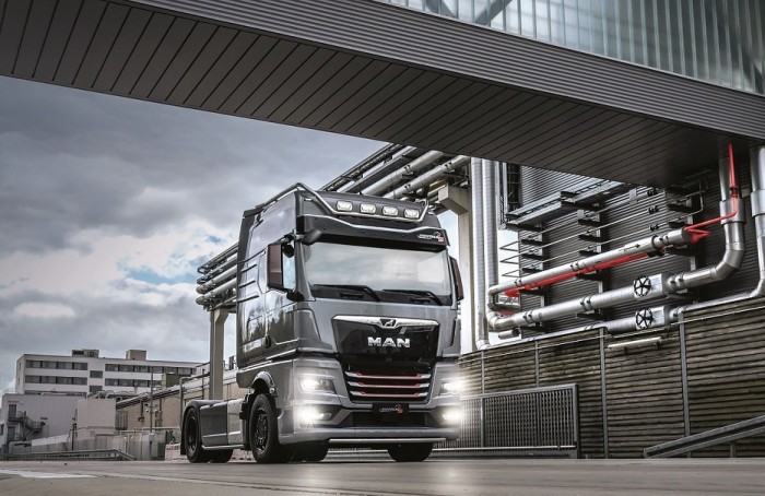 2000 rekesz sörrel is elboldogul ez a nyerges 3 | Vezess 2000 rekesz sörrel is elboldogul ez a nyerges 3