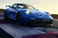 Az új Porsche 911 GT3 épp csak nem versenyautó 55