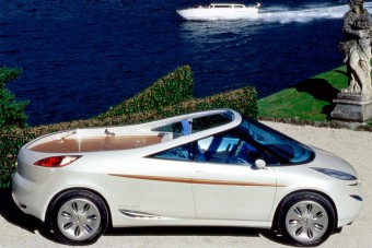 A kilencvenes évek francia mindenese: kabrió, buszlimuzin, luxusjacht és pickup egyben