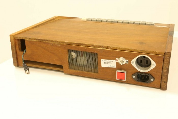 Egykor elektronikai szemét volt, most 440 milliót kérnek érte 3