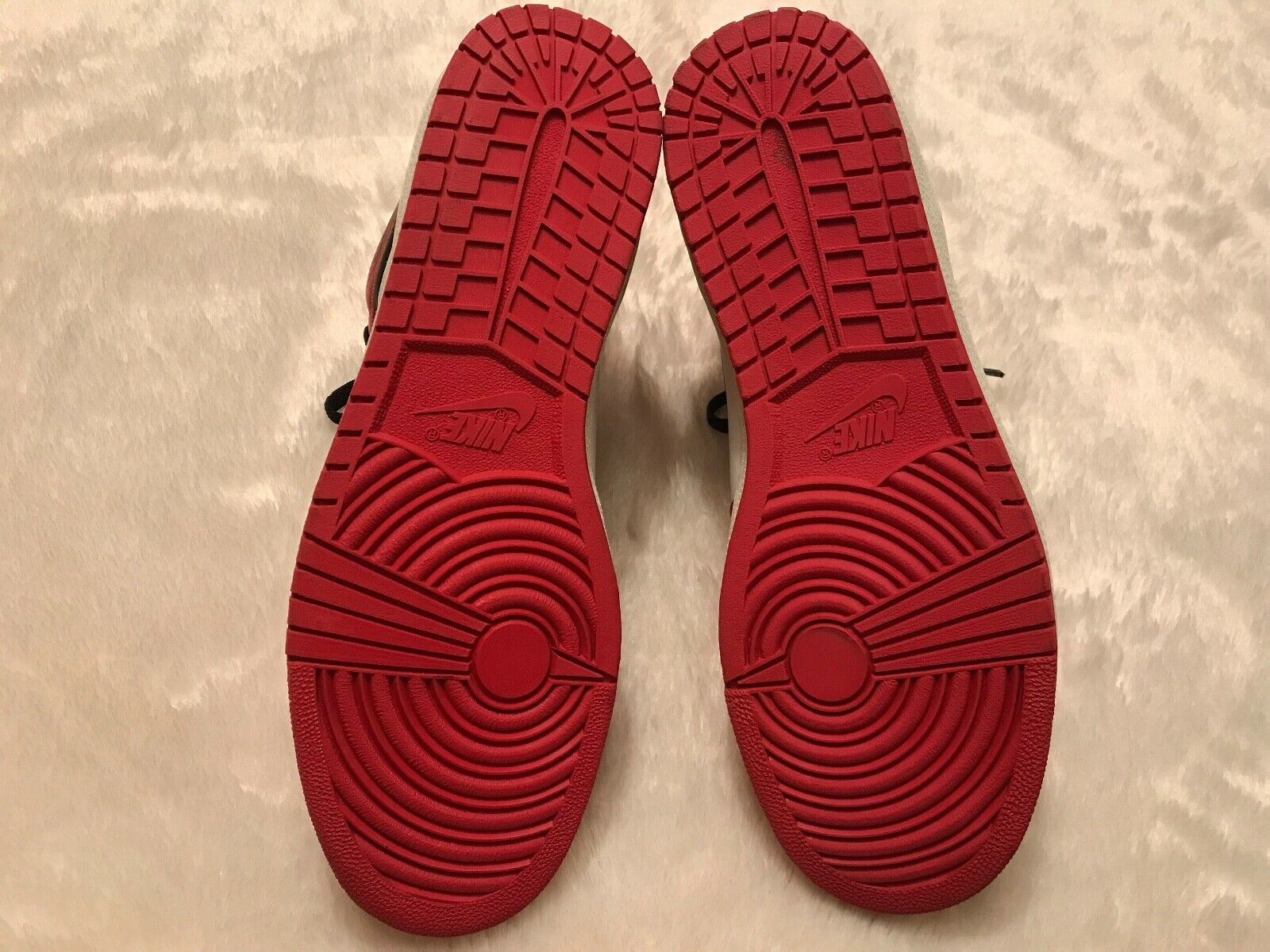 300 milliót kérnek egy pár 1985-ös Nike sportcipőért 2