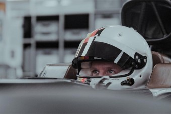 F1: Vettel hosszú időre elhagyta a családját