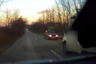 Elakadt a szavunk a magyar autós tettétől