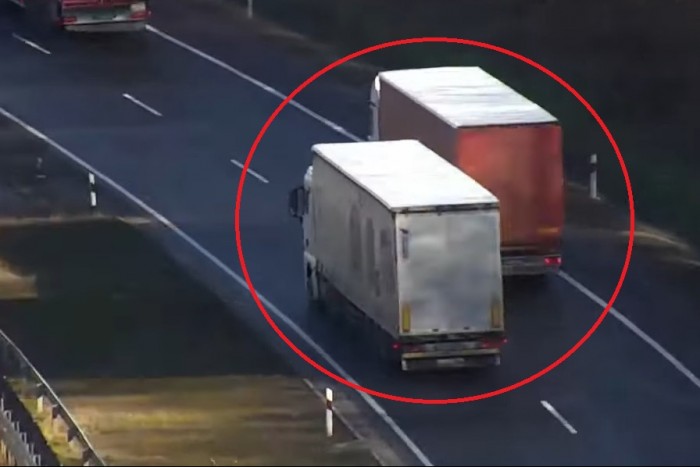 Ismét felszállt a rendőrök drónja, repkedtek is a büntetések