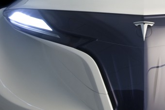 Nyolcmillió alatt lesz a legolcsóbb Tesla