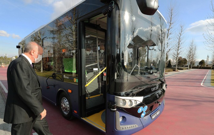 The first series-produced self-driving bus 2 is completed The first series-produced self-driving bus 2 is completed