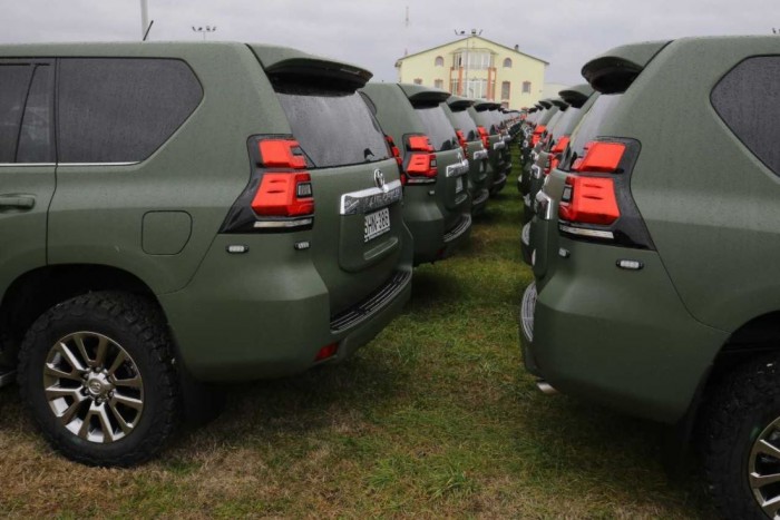 52 vadonatúj terepjárót vásárolt a rendőrség 1