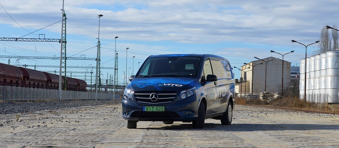 Kipróbáltuk, mennyire jó, vagy nem jó, egy elektromos áruszállítóval dolgozni