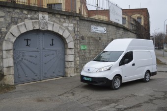 Már a melós furgon is villanyos