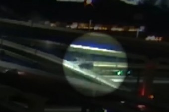 Sorra esnek le az autósok az amerikai felüljárókról