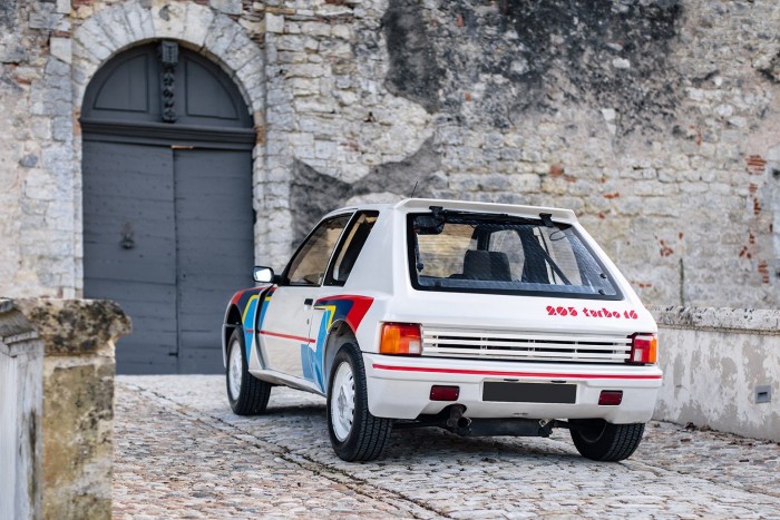 Valódi raliautó rendszámmal, és nem akárkié volt 8