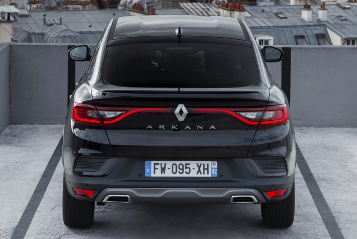 Megnyúlt, és új nevet kapott a Renault kompakt szabadidőjárműve 6