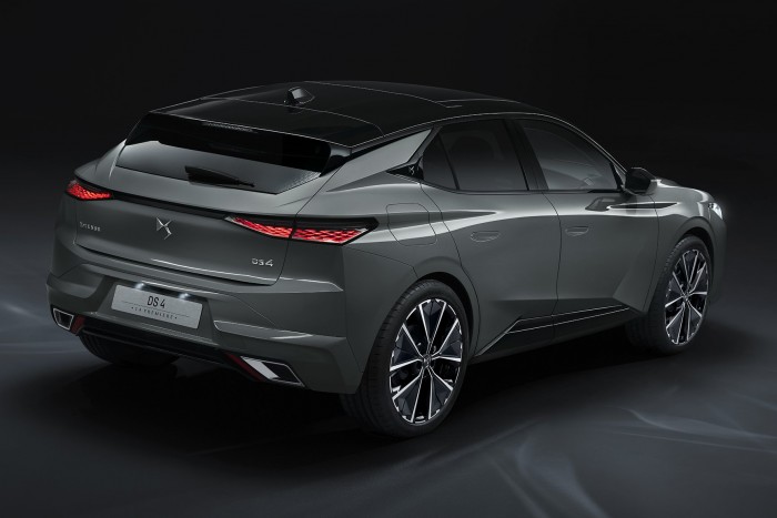 Dívaként nyit a francia prémium crossover 6 | Vezess Dívaként nyit a francia prémium crossover 6