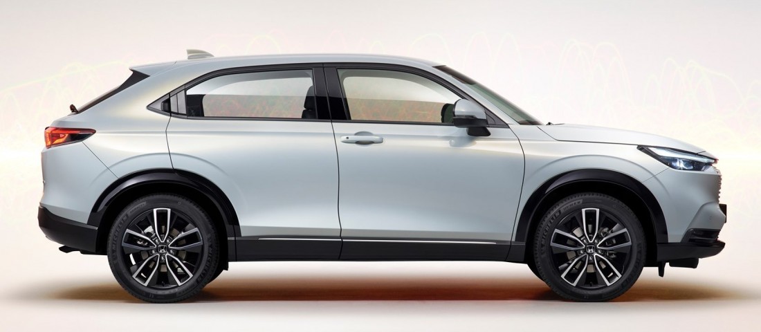 Tágas városi terepkupéval jön a Honda