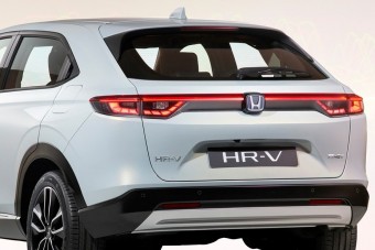 Tágas városi terepkupéval jön a Honda