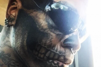 Ennek a férfinak az arcára van írva, milyen kamiont vezet