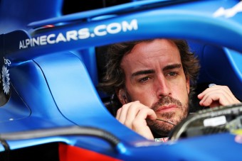 F1: Világbajnoki figyelmeztetést kapott Alonso