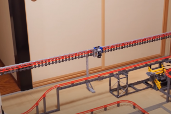 Ezzel eltelt az idő: 68 méteres miniatűr hullámvasút épült LEGO-ból