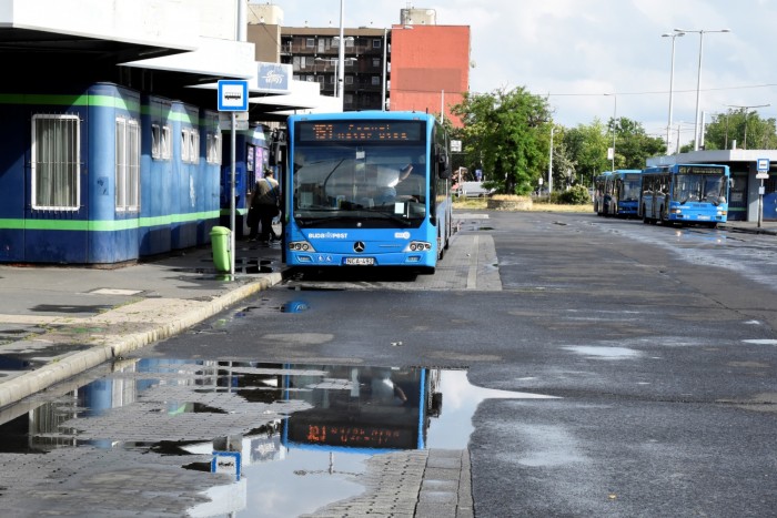 Több fővárosi buszra is rászállnak a rendőrök