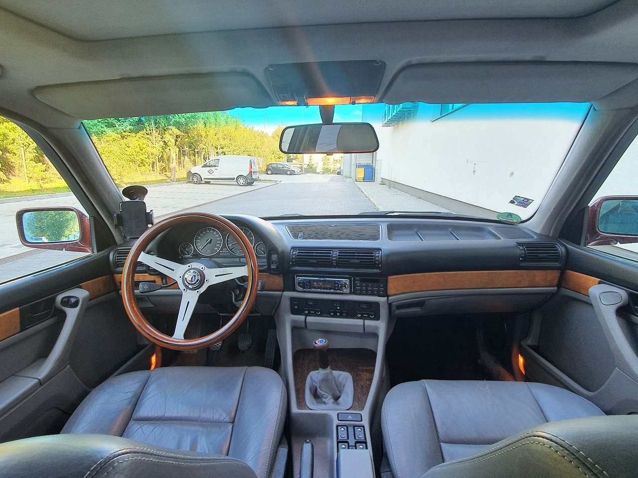 Ez az Alpina B11 a tökéletes nagy öreg BMW hosszú utakhoz 3