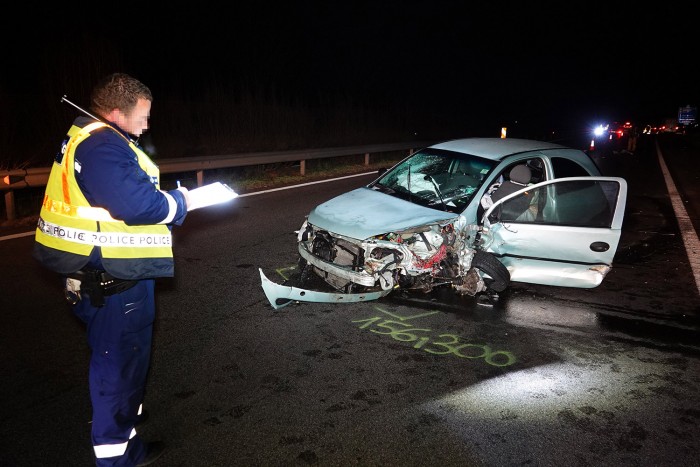 Forgalommal szemben hajtott fel az M5-ösre, hét autó tört ripityára miatta 2 | Vezess Forgalommal szemben hajtott fel az M5-ösre, hét autó tört ripityára miatta 2