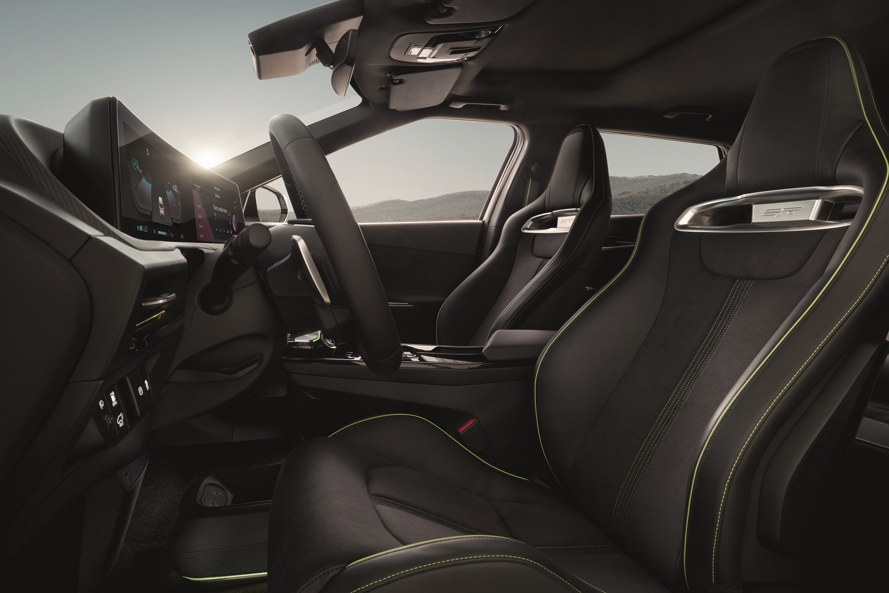 A Tesla Model X babérjaira tör a Kia EV6 5