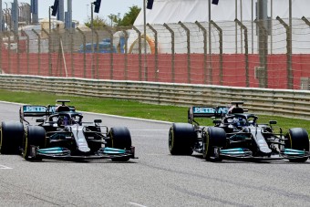 F1: Bajban lenne a Mercedes?