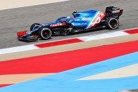 F1: Homokvihar a teszten, Verstappen az élen 18