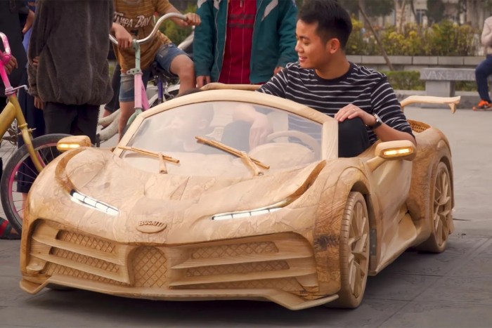 Gyerekek is vezethetik a méregdrága Bugattit