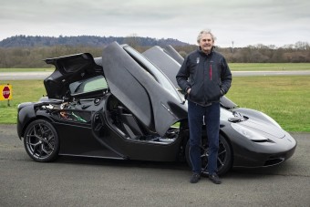 Már tesztelik a világ legkülönlegesebb szupersportkocsiját
