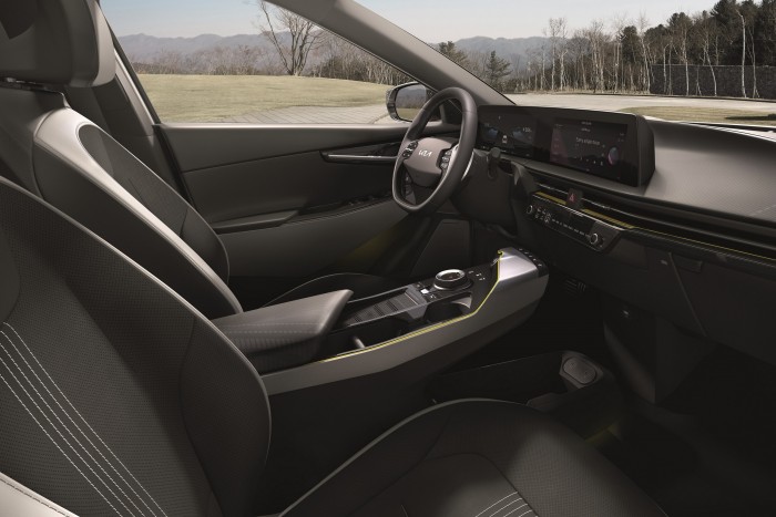 A Tesla Model X babérjaira tör a Kia EV6 7