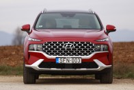 Családi mindenes, hihetetlen fogyasztással – Hyundai Santa Fe 3