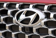Családi mindenes, hihetetlen fogyasztással – Hyundai Santa Fe 66