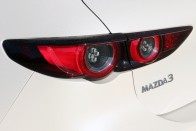 Van baja, de megigéz – Teszten a Mazda3 a benzines csodamotorral 72