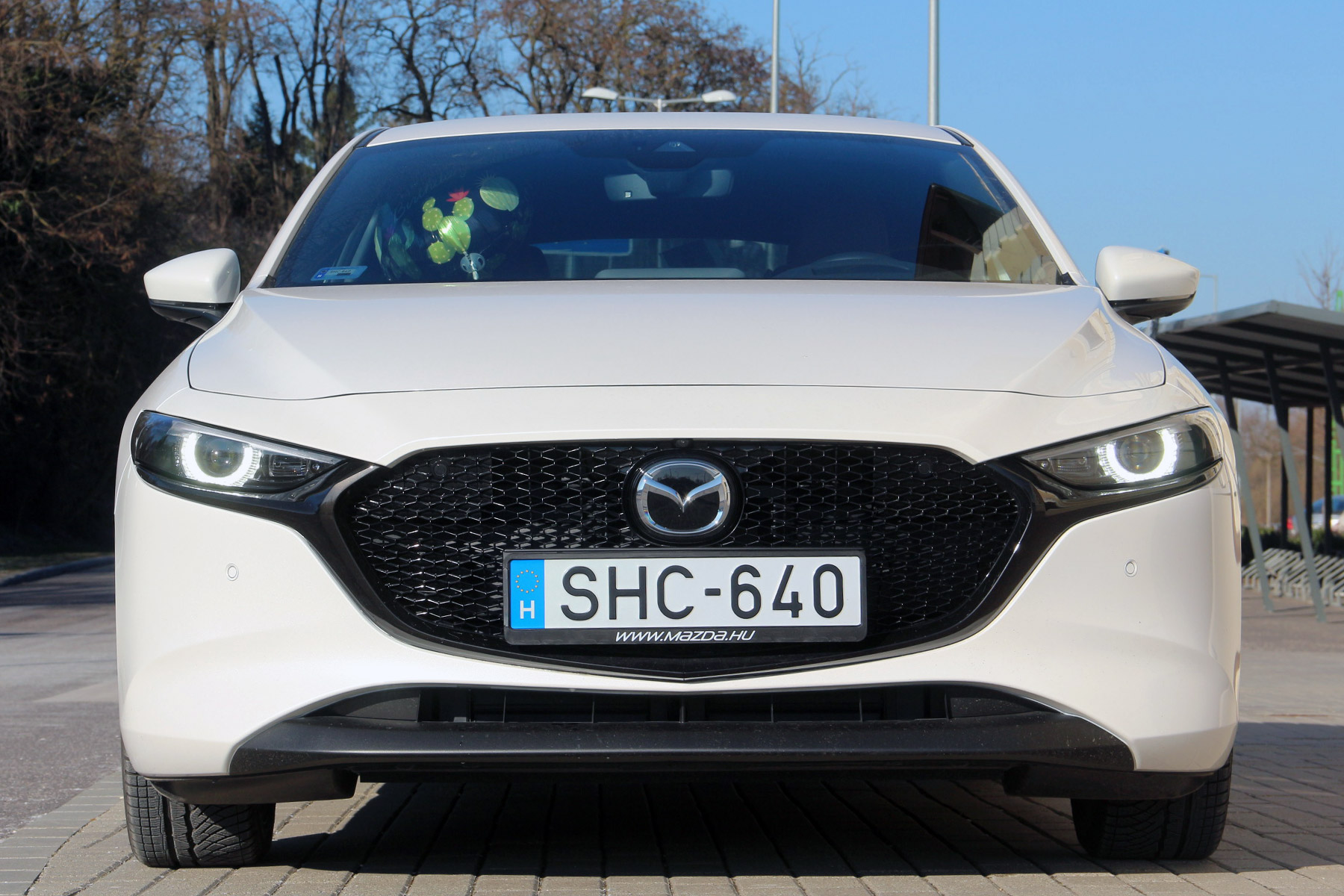 Van baja, de megigéz – Teszten a Mazda3 a benzines csodamotorral 4