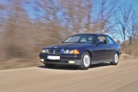 Vezetni mindig élmény – Elmondom, miért tartok egy E36-os BMW-t 22