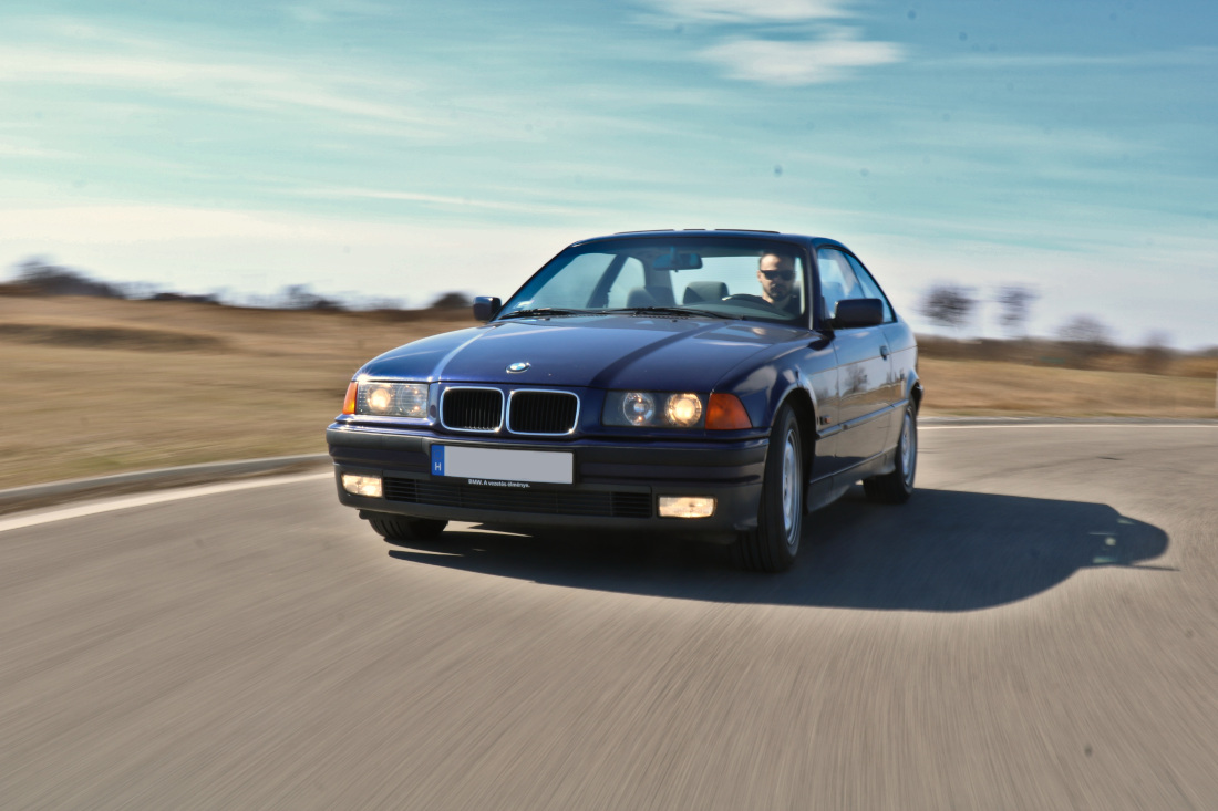 Vezetni mindig élmény – Elmondom, miért tartok egy E36-os BMW-t 1