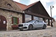 Spúrok kíméljenek! – Vezettük a 112 milliós Bentleyt 66