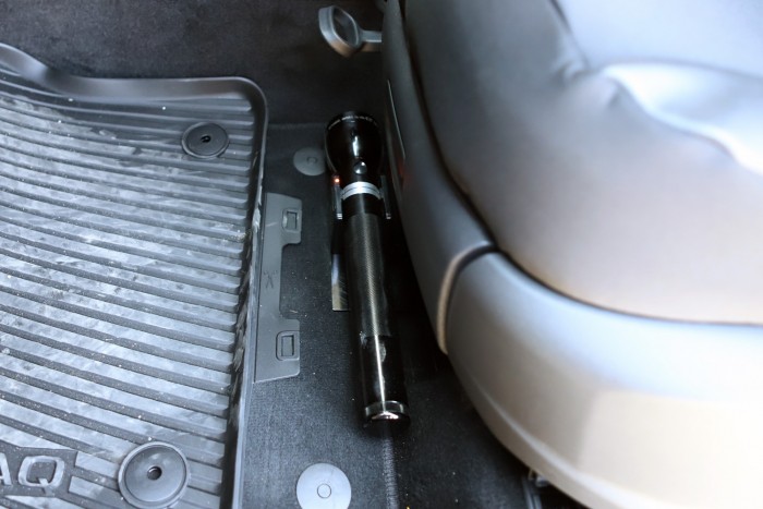 Így lesz rendőrautó egy SUV-ból 38 Így lesz rendőrautó egy SUV-ból 38