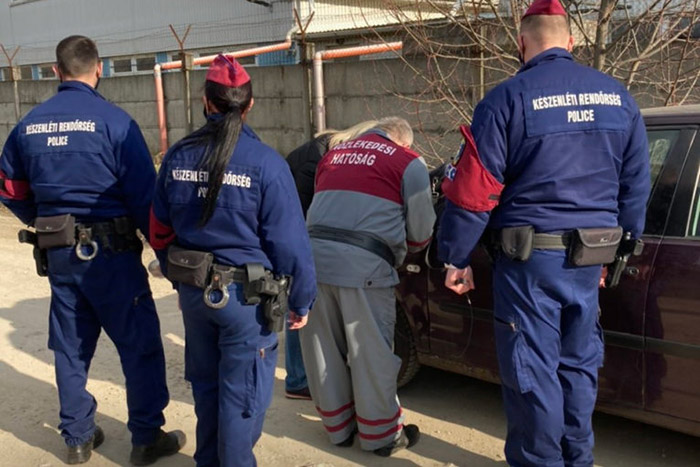 Újabb korrupt műszaki vizsgáztatók buktak le