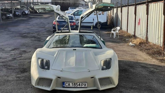 Pokoli rém ez a balkáni Lamborghini-koppintás, ráadásul drága is 6 | Vezess Pokoli rém ez a balkáni Lamborghini-koppintás, ráadásul drága is 6