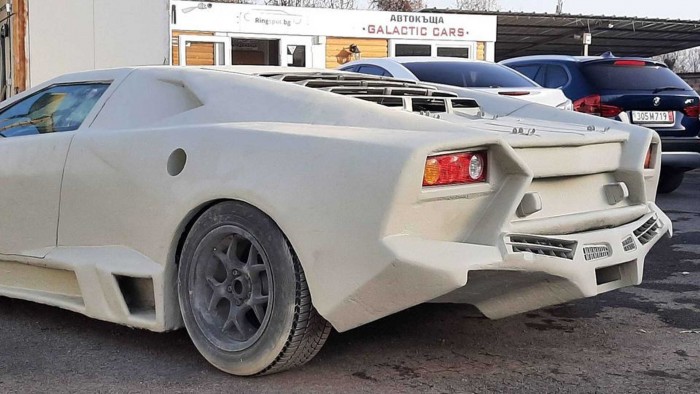 Pokoli rém ez a balkáni Lamborghini-koppintás, ráadásul drága is 4